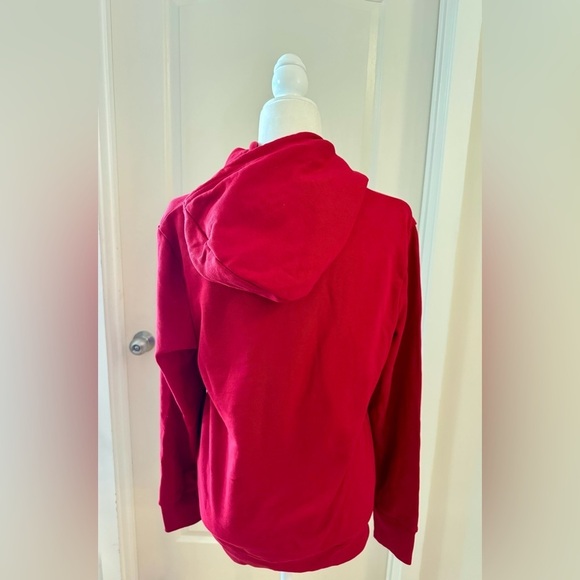 NEW WITH TAGS Levi’s Red Pullover Hooded Sweatshirt, Size small - Picture 2 of 3
